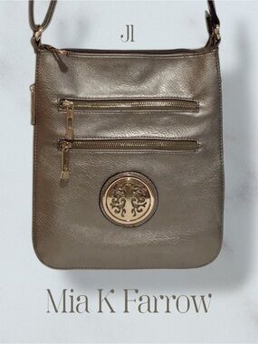 MIA K FARROW Expandable Crossbody Bag